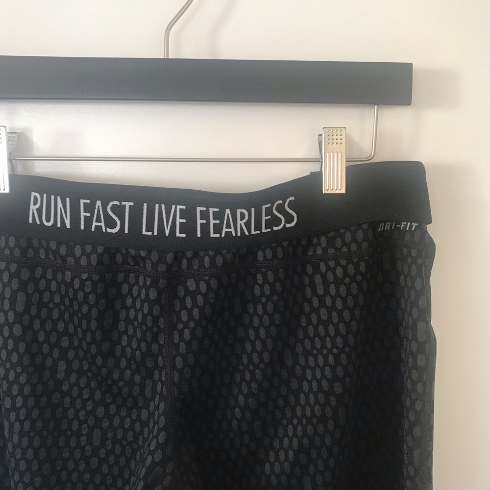 Nike | Dri-fit Running Capri Leggings Black/GrayXL - Picture 7 of 8